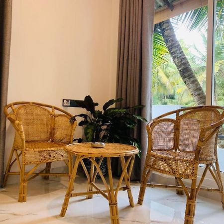 E Seven House Bed & Breakfast Dikwella Bagian luar foto